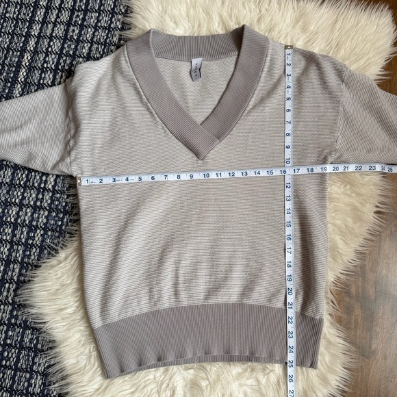 Varley Gower Sweater oversized v-neck light grey knit long sleeve cotton - Picture 10 of 11